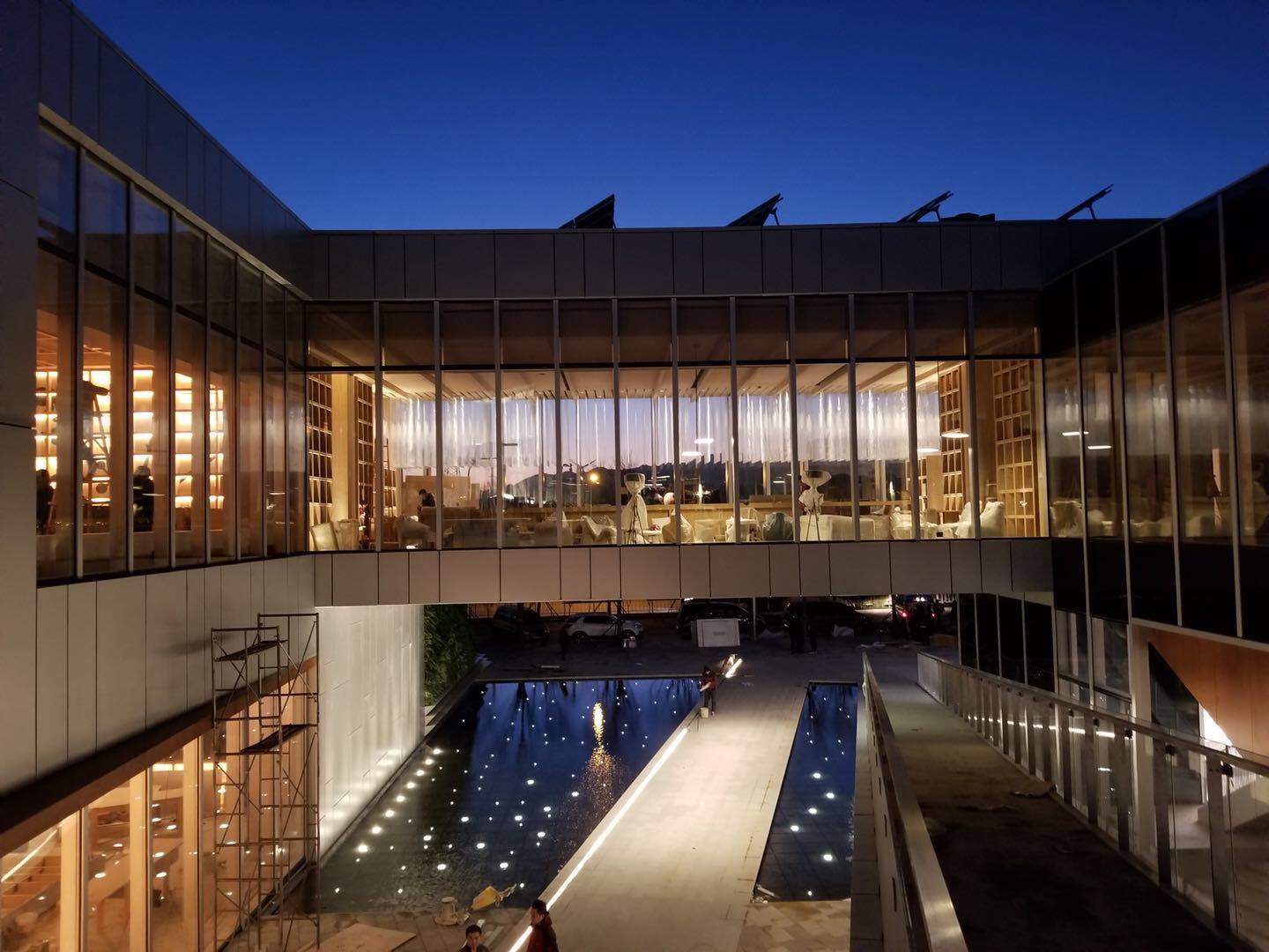 氧化铝单板有什么特点？